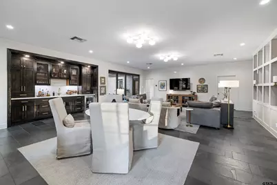 407 W 6th St, Tyler, TX 75701 - Photo 17