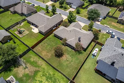 401 Amanda Court, Whitehouse, TX 75791 - Photo 33