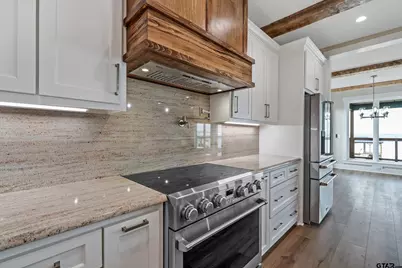 22107 Bluewater, Chandler, TX 75758 - Photo 9