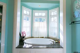 902 E South St, Lindale, TX 75771 - Photo 17