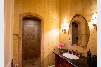 902 E South Street, Lindale, TX 75771 - Photo 23