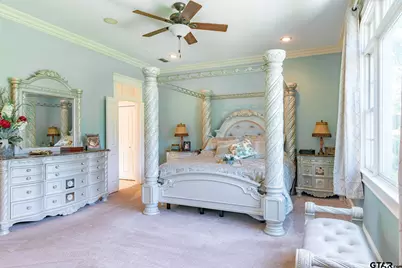 902 E South Street, Lindale, TX 75771 - Photo 15