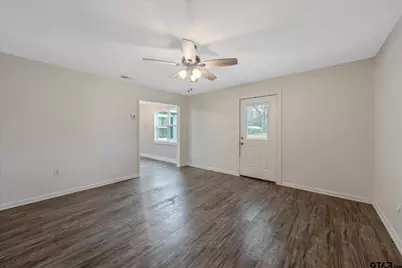 501 S Railroad St, Troup, TX 75789 - Photo 3