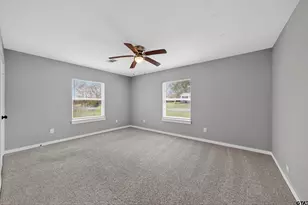 805 E Duval, Troup, TX 75789 - Photo 21