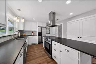 805 E Duval, Troup, TX 75789 - Photo 7