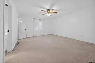 608 Craig Dr, Palestine, TX 75803 - Photo 13