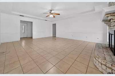 608 Craig Dr, Palestine, TX 75803 - Photo 7