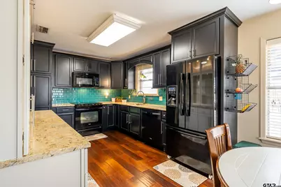 322 N Oleander Street, Grand Saline, TX 75140 - Photo 9