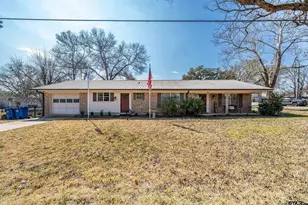 322 N Oleander St, Grand Saline, TX 75140 - Photo 1