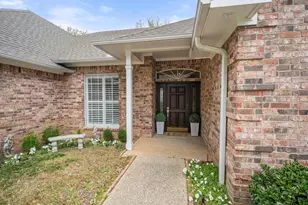 1607 Royal Oak Dr, Tyler, TX 75703 - Photo 3