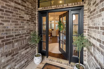 4010 Pinecreek Dr, Tyler, TX 75707 - Photo 3