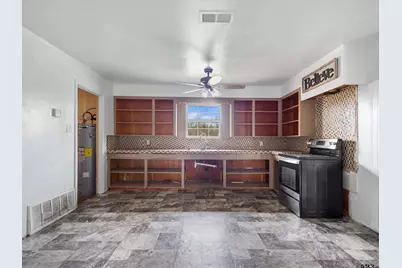 7693 S County Road 374, Henderson, TX 75654 - Photo 13