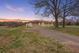 7693 S County Road 374, Henderson, TX 75654 - Photo 5