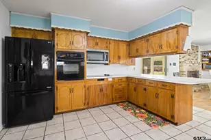 401 Hickory, Mt Pleasant, TX 75455 - Photo 17