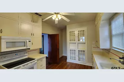 314 Mockingbird Ln, Tyler, TX 75701 - Photo 3