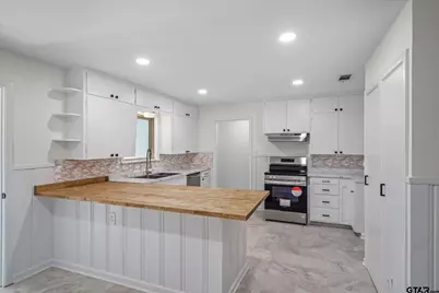 252 E Main, Van, TX 75790 - Photo 11