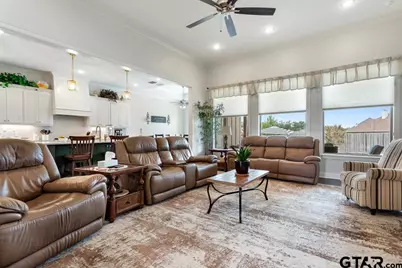 7289 Rolling Acres Pl, Tyler, TX 75707 - Photo 5