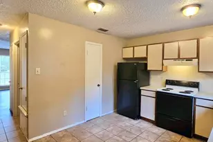 401 1/2 Tammy Lynn Dr A, Longview, TX 75604 - Photo 9