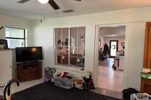 608 Pine St, Henderson, TX 75654 - Photo 21