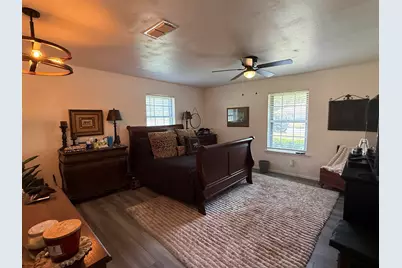 608 Pine Street, Henderson, TX 75654 - Photo 29