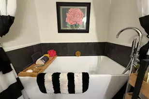 608 Pine St, Henderson, TX 75654 - Photo 25