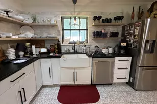 608 Pine St, Henderson, TX 75654 - Photo 11