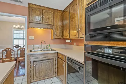 10202 E Lakeshore Drive, Tyler, TX 75709 - Photo 15