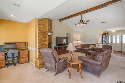 10202 E Lakeshore Drive, Tyler, TX 75709 - Photo 11