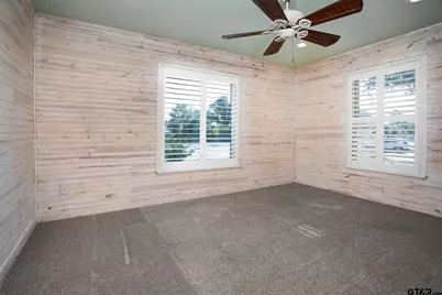 502 W Hubbard St, Lindale, TX 75771 - Photo 15