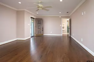 502 W Hubbard St, Lindale, TX 75771 - Photo 15