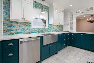 502 W Hubbard St, Lindale, TX 75771 - Photo 11