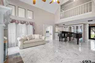 1102 Richwood St, Longview, TX 75604 - Photo 9