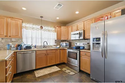 2301 McDonald Rd, Tyler, TX 75701 - Photo 15