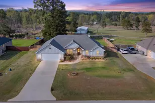 18341 Timber Oaks Dr, Lindale, TX 75771 - Photo 1