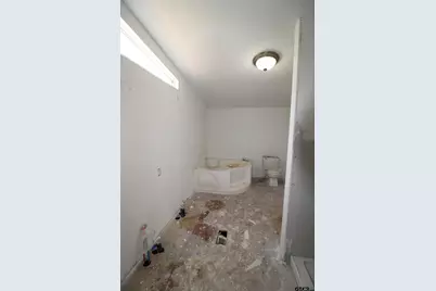 11574 County Road 3168, Winona, TX 75792 - Photo 9