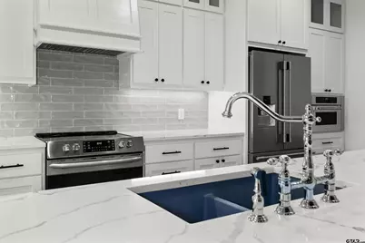 434 King Ranch Rd, Kilgore, TX 75662 - Photo 11