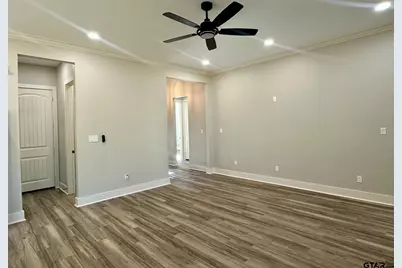 1126 Pollard Dr, Tyler, TX 75701 - Photo 9