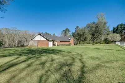 312 Southhill Rd, Palestine, TX 75801 - Photo 23