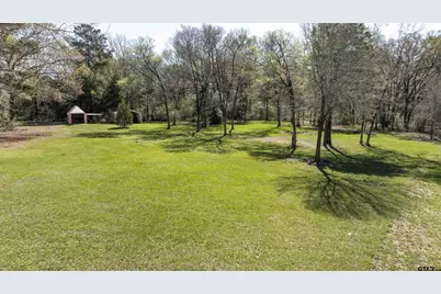 312 Southhill Rd, Palestine, TX 75801 - Photo 31