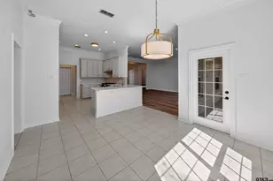 704 Paloma St, Tyler, TX 75703 - Photo 17