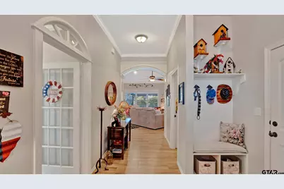 336 Kingdom Blvd, Lindale, TX 75771 - Photo 3