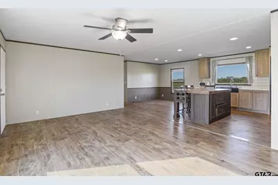 724 NE County Road 2170, Mt Vernon, TX 75457 - Photo 5