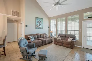 319 Rosebrook Cir, Whitehouse, TX 75791 - Photo 9