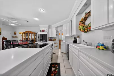 745 Fairmont, Tyler, TX 75701 - Photo 17