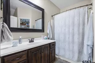 307 Msn Crst Cir, Lindale, TX 75771 - Photo 17