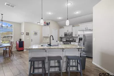 307 Mission Crest Circle, Lindale, TX 75771 - Photo 7