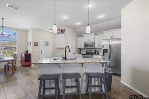 307 Msn Crst Cir, Lindale, TX 75771 - Photo 7