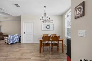 307 Msn Crst Cir, Lindale, TX 75771 - Photo 9