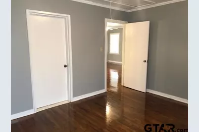 210 E Blackbourn St, Hawkins, TX 75765 - Photo 9