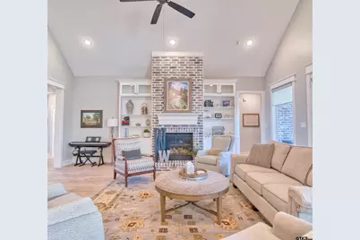 1882 Stonehaven Ct, Tyler, TX 75701 - Photo 11